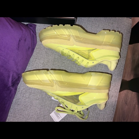 Club C Cardi - Picture 2 of 5